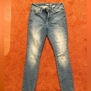 Old Navy I own two pairs and refuse to let my other ones go. Size 0